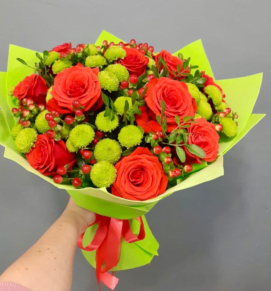 Букет цветов из: Хризантемы и Розы в Темиртау