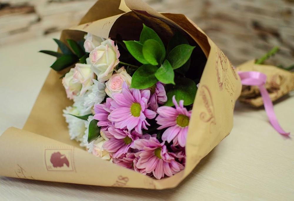 Букет цветов из: Розы и Хризантемы в Темиртау