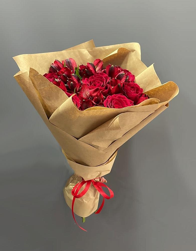 Букет цветов из: Альстромерии и Розы в Темиртау