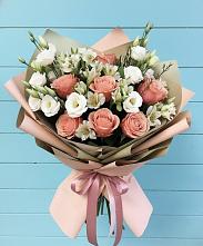 Букет цветов из:  Розы, Альстромерии и Лизиантусы в Темиртау