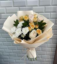Букет цветочный вальс в Темиртау Букет цветов из:  Розы и Хризантемы в Темиртау