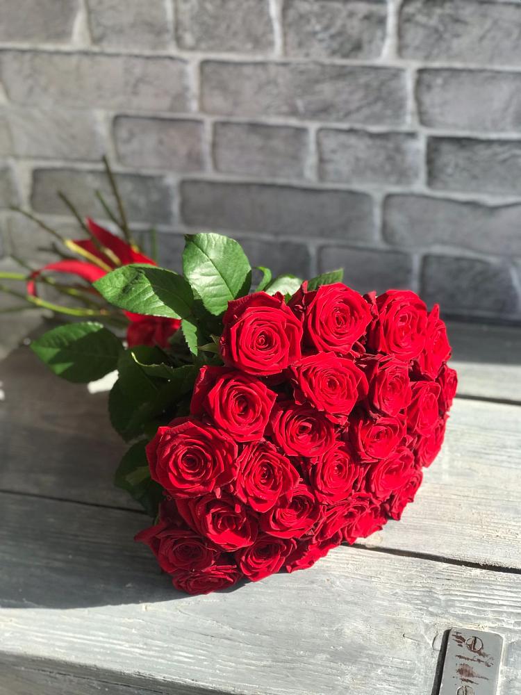 Букет Красные розы Фридом в Темиртау