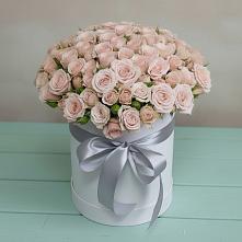 Цветочная композиция из Розы в шляпной коробке в Темиртау