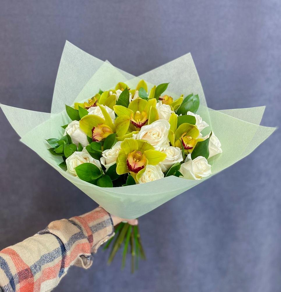 Букет цветов из: Орхидеи и Розы в Темиртау