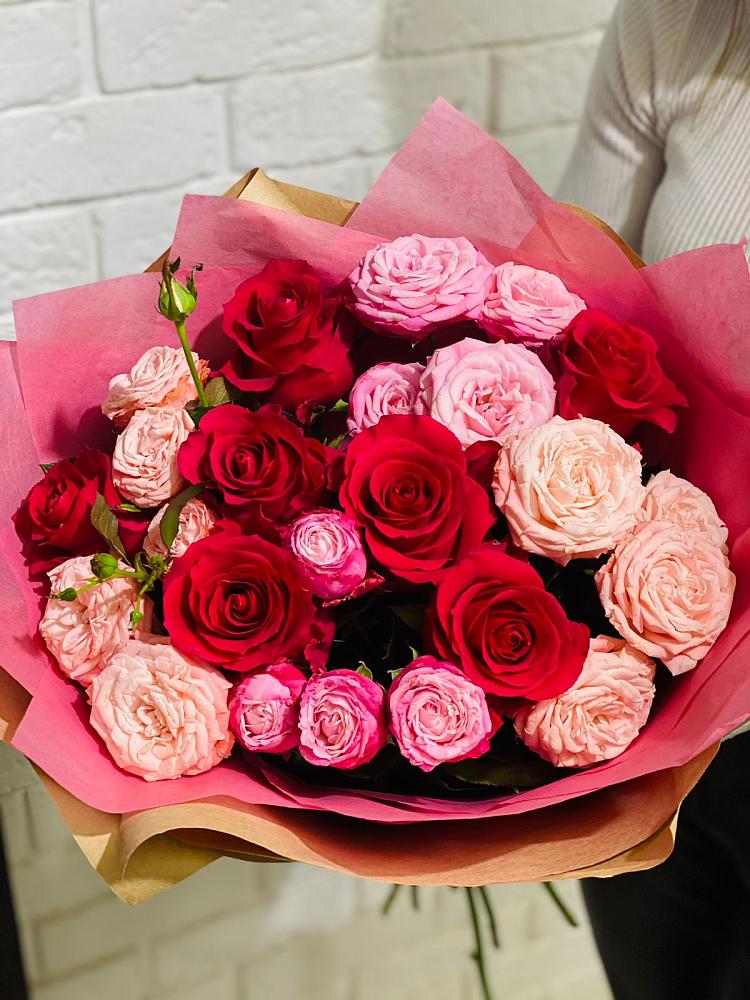 Букет цветов из: Розы в Темиртау