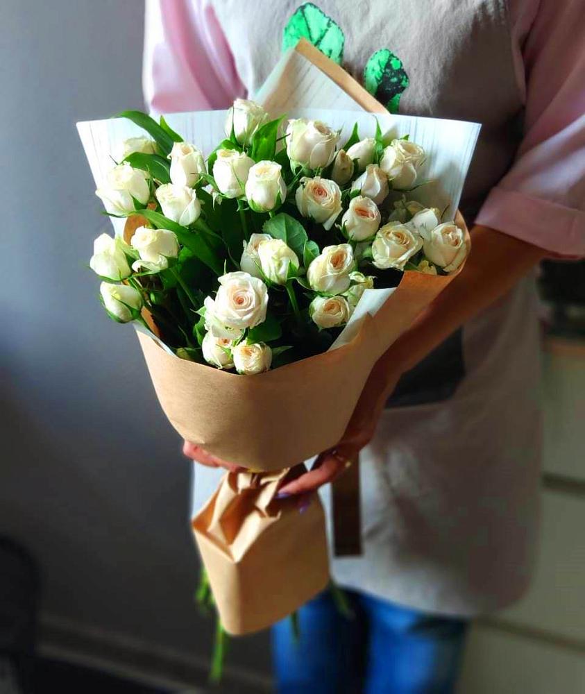 Букет цветов из: Розы в Темиртау
