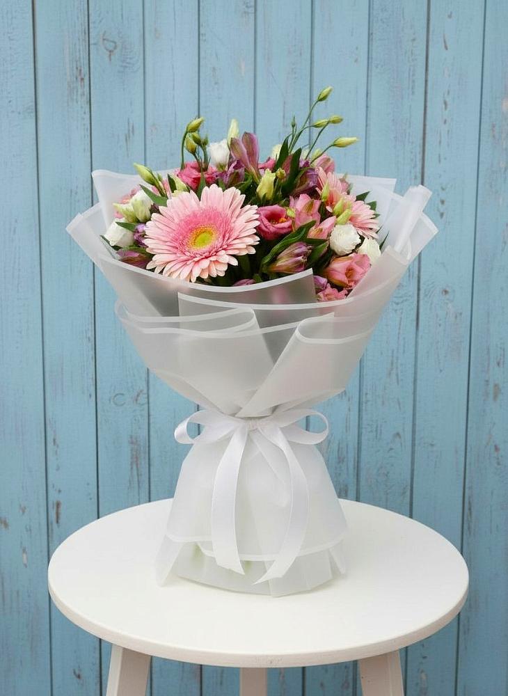 Букет цветов из: Герберы, Альстромерии и Лизиантусы в Темиртау