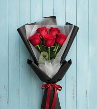 Букет в ритме города в Темиртау Букет цветов из: Розы в Темиртау
