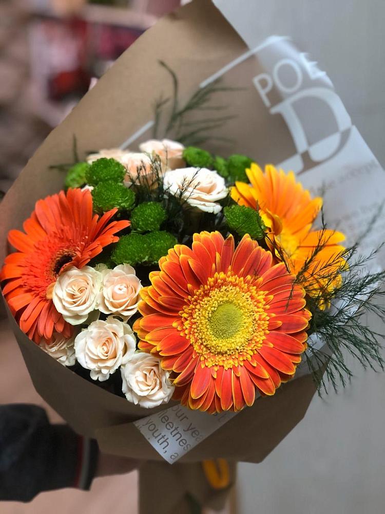 Букет цветов из: Герберы, Хризантемы и Розы в Темиртау