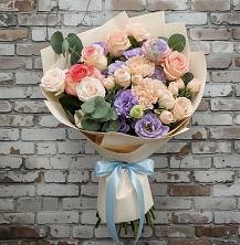Букет Феерия в Темиртау Букет цветов из:  Розы, Лизиантусы и Гвоздики в Темиртау